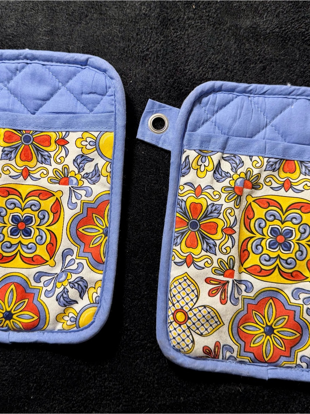 Draper James Geometric Floral Pot Holders Blue Set of 2 Silicone Grip
